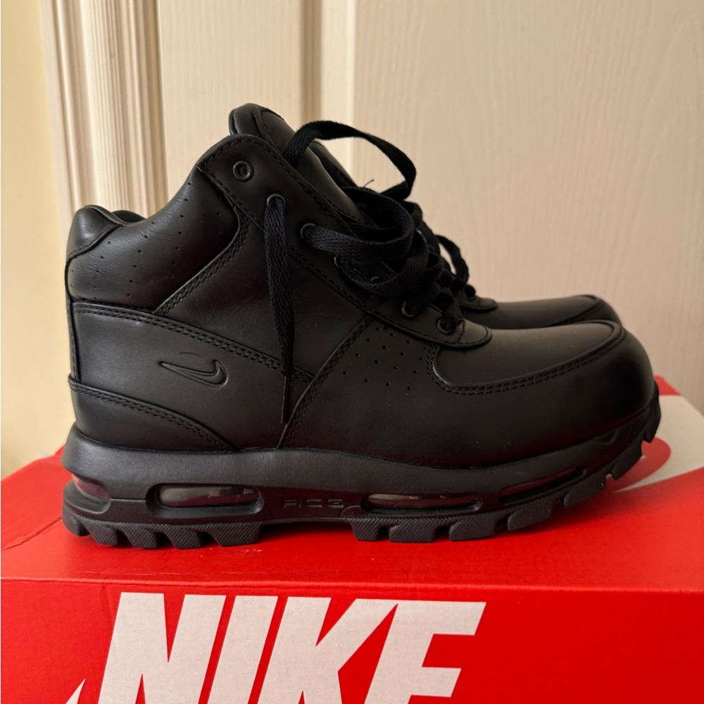 Men’s Nike ACG Boots